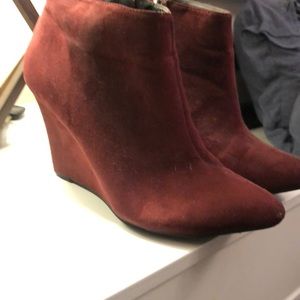 Suede burgundy booties